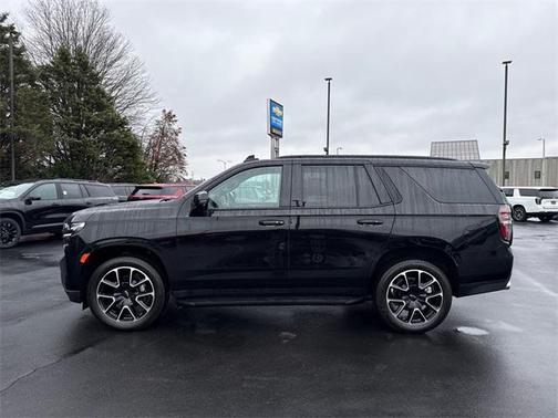 2023 Chevrolet Tahoe 4WD RST