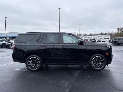 2023 Chevrolet Tahoe 4WD RST