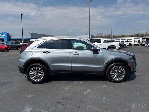 Argent Silver Metallic 2024 Cadillac XT4 Premium Luxury