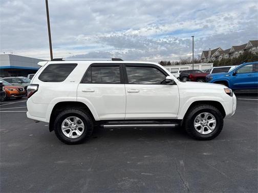 2019 Toyota 4Runner SR5