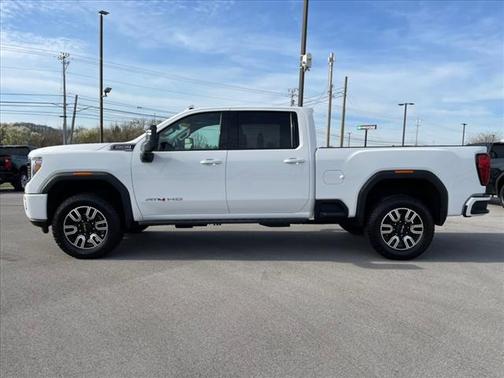 Summit White 2022 GMC Sierra 2500 AT4