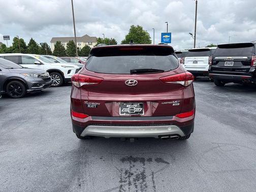 Ruby Wine 2017 Hyundai TUCSON Limited