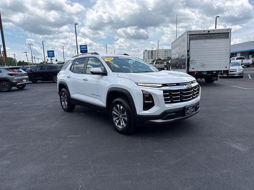 Summit White 2025 Chevrolet Equinox 1LT