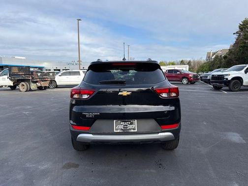 Mosaic Black Metallic 2025 Chevrolet Trailblazer LT