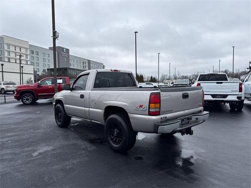 2004 GMC Sierra 1500 W/T