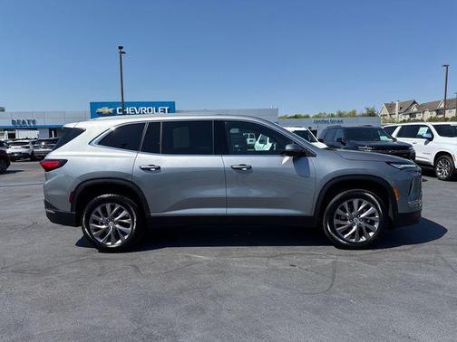 2025 Buick Enclave Preferred FWD