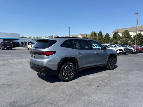 2025 Buick Enclave Sport Touring