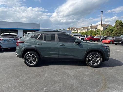 Cypress Gray 2025 Chevrolet Trax LT