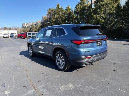 2025 Buick Enclave Preferred FWD