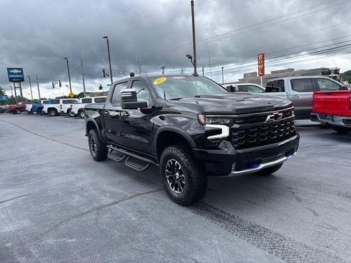 Black 2023 Chevrolet Silverado 1500 ZR2