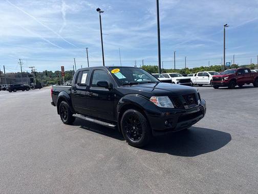 Magnetic Black Pearl 2019 Nissan Frontier SV