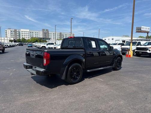 Magnetic Black Pearl 2019 Nissan Frontier SV