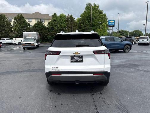 Summit White 2025 Chevrolet Equinox 1LT