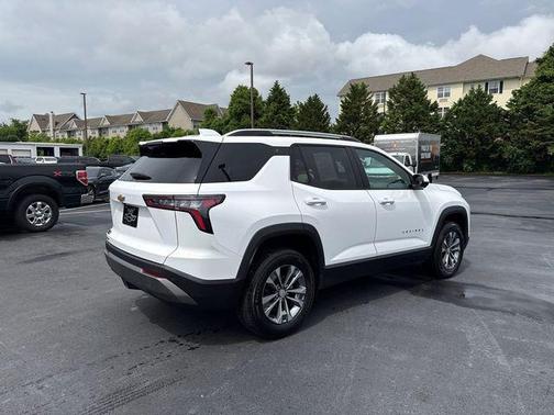 Summit White 2025 Chevrolet Equinox 1LT