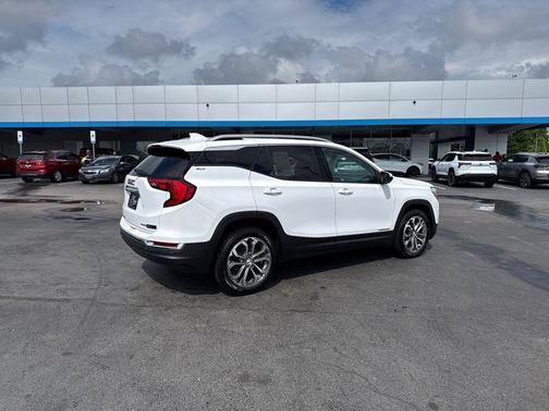 Summit White 2021 GMC Terrain SLT