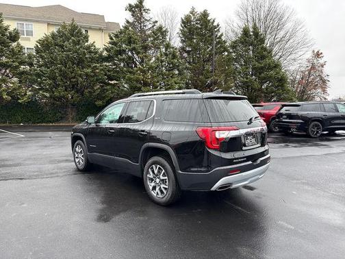 2023 GMC Acadia FWD SLT