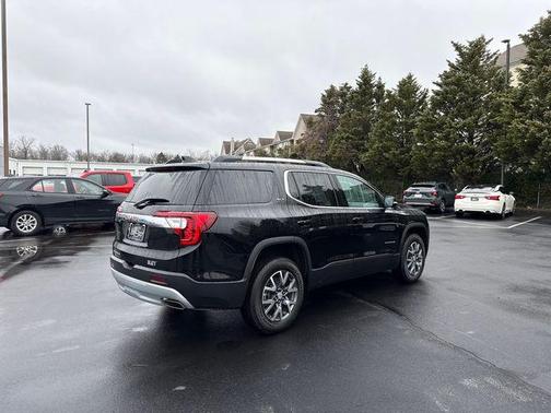 2023 GMC Acadia FWD SLT