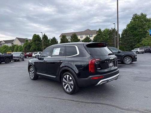 Ebony Black 2022 Kia Telluride S