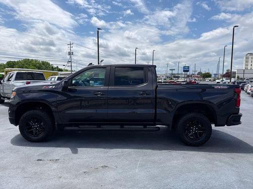 Dark Ash Metallic 2023 Chevrolet Silverado 1500 LT Trail Boss