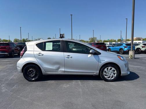 Classic Silver Metallic 2015 Toyota Prius c Two