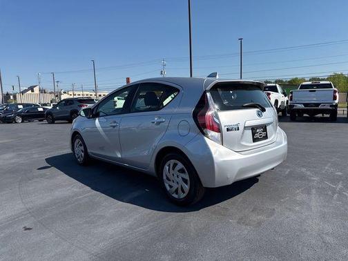 Classic Silver Metallic 2015 Toyota Prius c Two