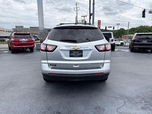 Silver Ice Metallic 2015 Chevrolet Traverse 2LT