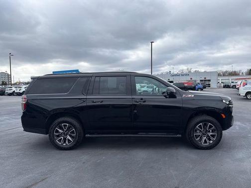 2024 Chevrolet Suburban 4WD Z71