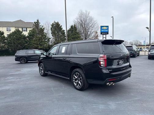 2024 Chevrolet Suburban 4WD Z71