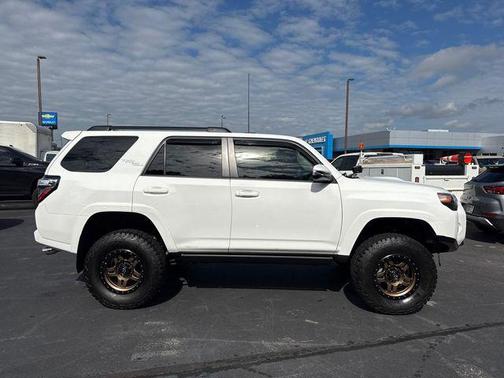Ice 2023 Toyota 4Runner TRD Off Road Premium