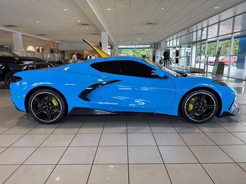 Rapid Blue 2024 Chevrolet Corvette Stingray w/1LT