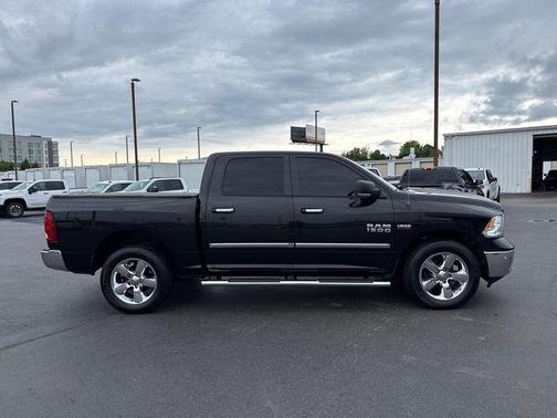 Brilliant Black Crystal Pearlcoat 2016 RAM 1500 Big Horn