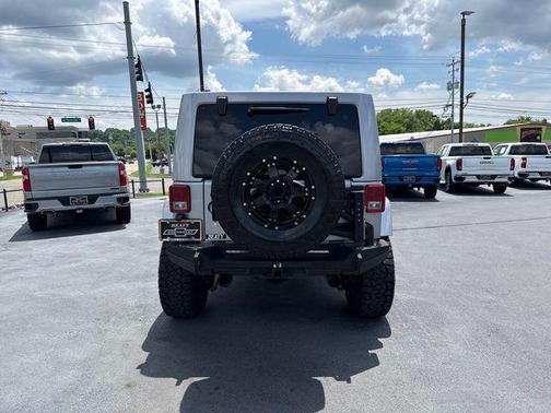 Billet Silver Metallic Clearcoat 2017 Jeep Wrangler Unlimited Sahara