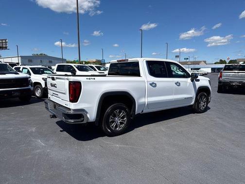 Summit White 2025 GMC Sierra 1500 SLT