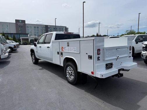 Summit White 2026 Chevrolet Silverado 2500 WT
