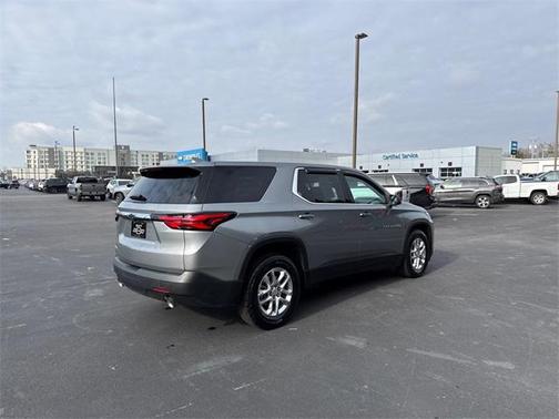 2023 Chevrolet Traverse LS