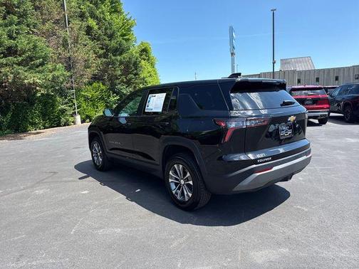 Mosaic Black Metallic 2026 Chevrolet Equinox 1LT