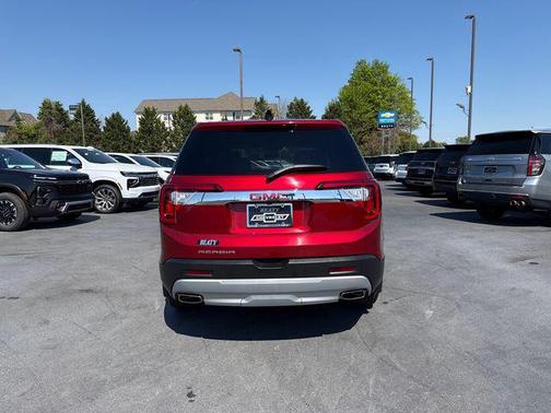 Volcanic Red Tintcoat 2023 GMC Acadia FWD SLE