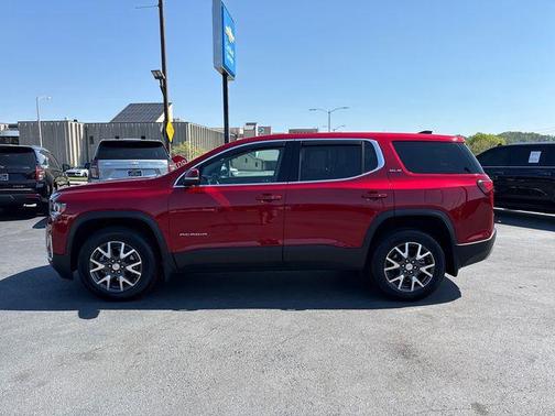 Volcanic Red Tintcoat 2023 GMC Acadia FWD SLE