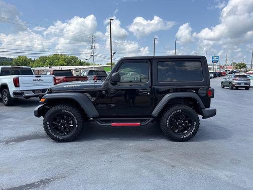 Black Clearcoat 2023 Jeep Wrangler Sport