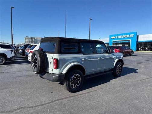 2023 Ford Bronco Outer Banks