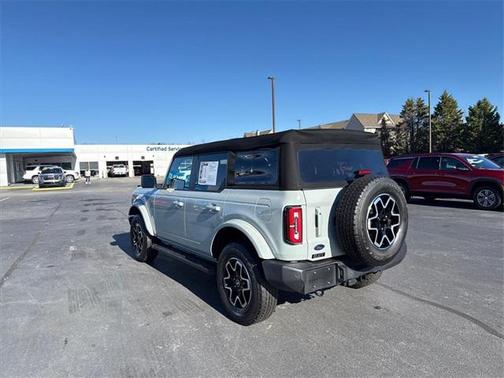 2023 Ford Bronco Outer Banks
