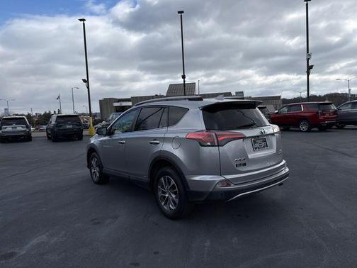 2018 Toyota RAV4 Hybrid LE