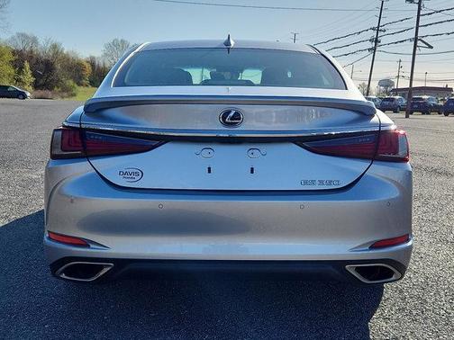 2022 Lexus ES 350 Base