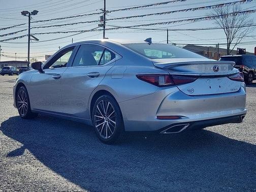2022 Lexus ES 350 Base