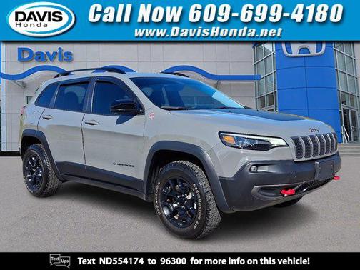 2022 Jeep Cherokee Trailhawk