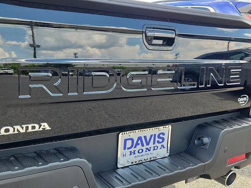 2025 Honda Ridgeline Black
