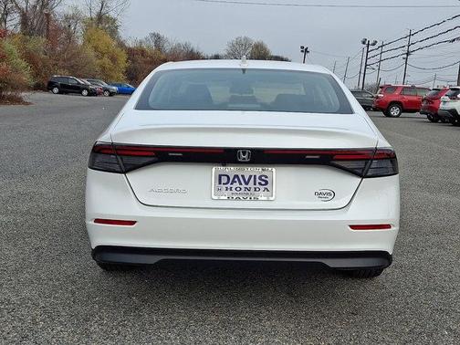 2025 Honda Accord LX 1.5T