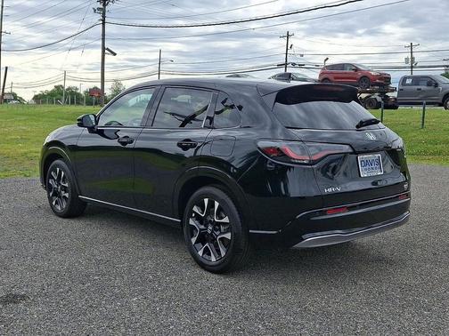 Crystal Black Pearl 2026 Honda HR-V EX-L