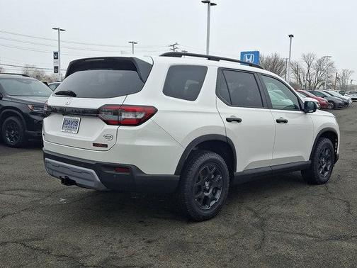 2025 Honda Pilot TrailSport