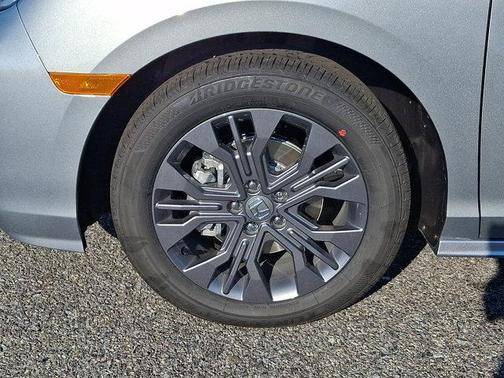 Solar Silver Metallic 2026 Honda Odyssey Touring
